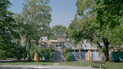Bachgraben Public Pool Restaurant / MET Architects
