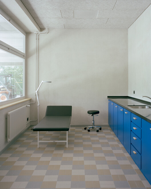 Bachgraben Public Pool Restaurant / MET Architects - Interior Photography