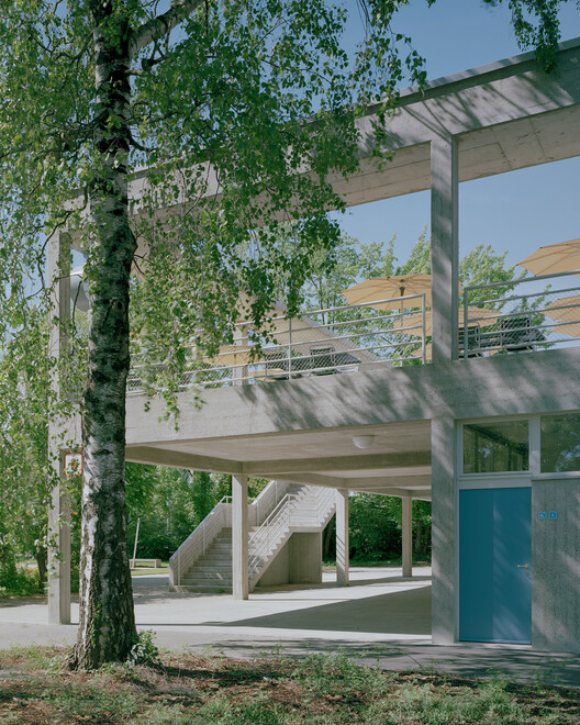 Bachgraben Public Pool Restaurant / MET Architects - Exterior Photography, Concrete