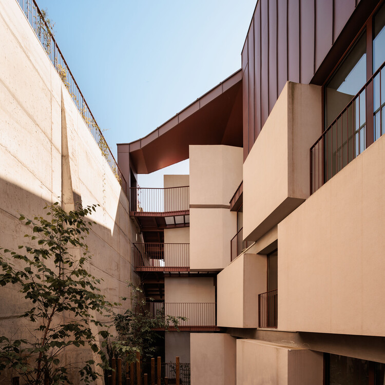Edificio Residencial Montisnava / António Costa Lima Arquitectos - Imagen 3 de 43