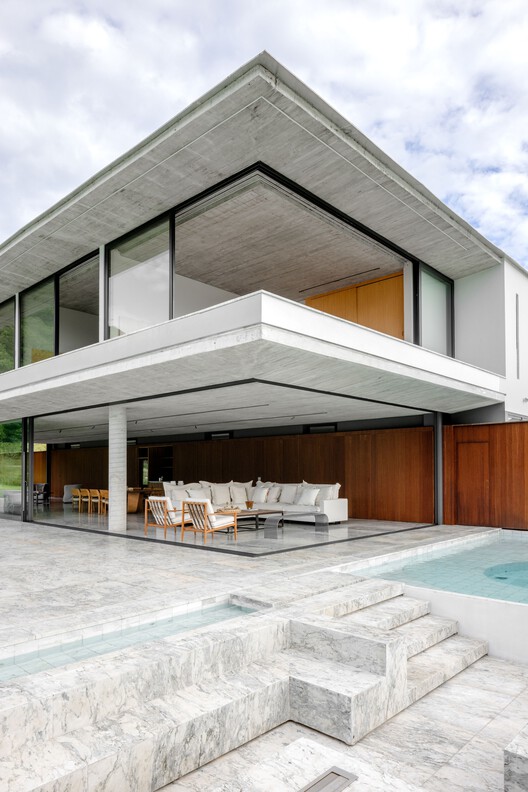 One-Wall House / Gabriela Casagrande arquitetura + Suna Arquitetura - Exterior Photography