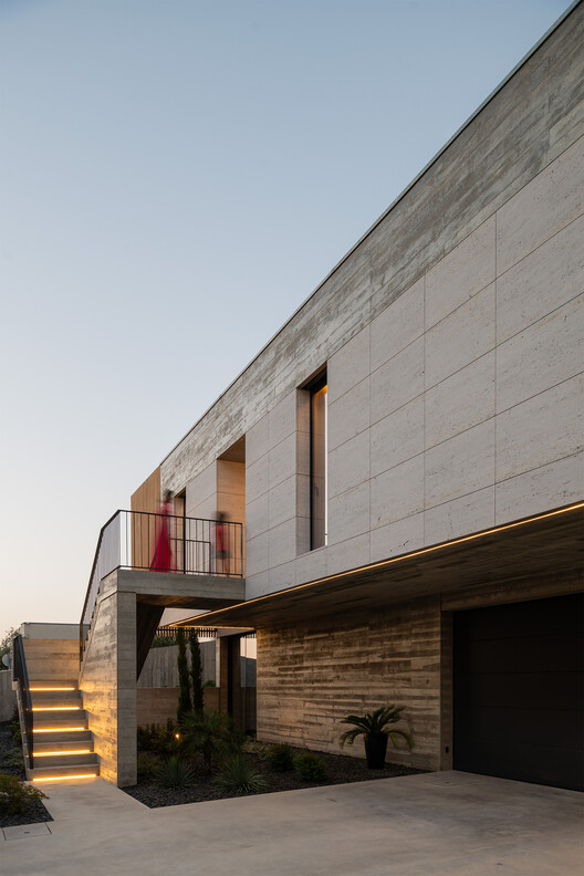Casa NM / CFDS Architecture - Imagem 5 de 22