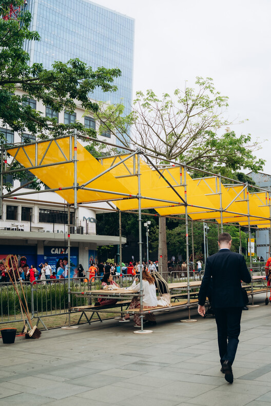 Instalação Urbana para o G20 | Festival Aliança Global Contra a Fome e a Pobreza / Estúdio Chão - Fotografia de Exterior