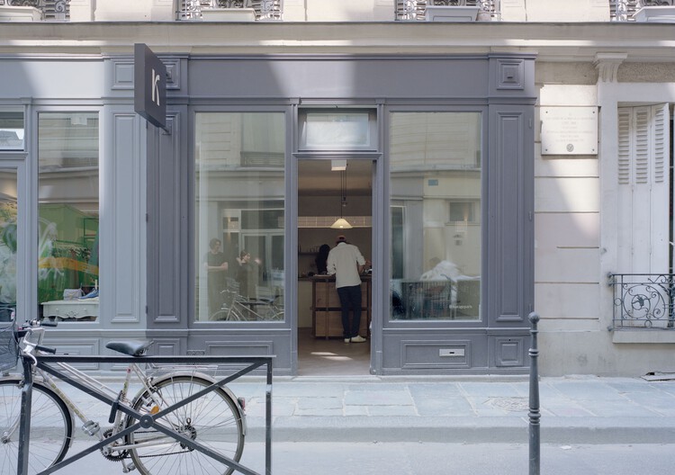 KURA-GE Coffee Shop / Remy Aznar + Moyésoa - Image 2 of 11