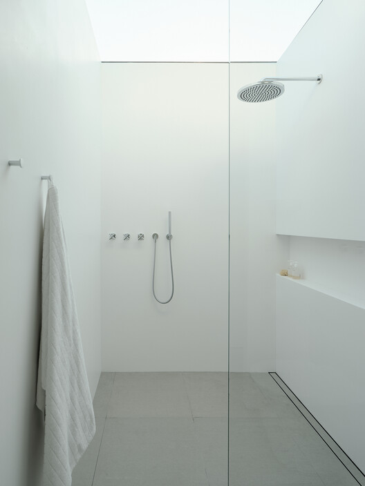 Twin Gable House / Ryan Leidner Architecture - Interior Photography, Bathroom, Shower