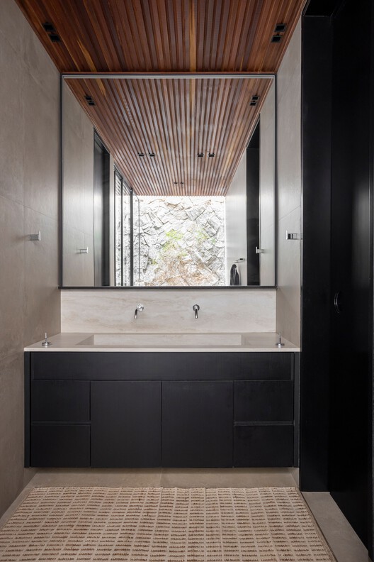 JK House / João de Barro Arquitetura - Interior Photography, Bathroom, Wood, Lighting, Countertop, Glass, Sink