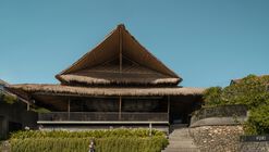 Yuki - Uluwatu / Studio Tanama