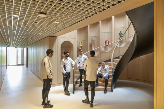 Foster + Partners Redesigns Manchester United’s Carrington Training Complex - Image 6 of 6