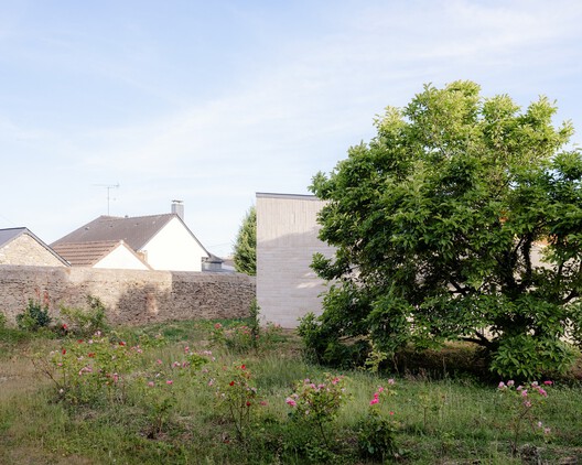 Houses on Rue de Clermont / A.TM - Image 6 of 18