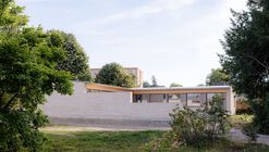 Houses on Rue de Clermont / A.TM
