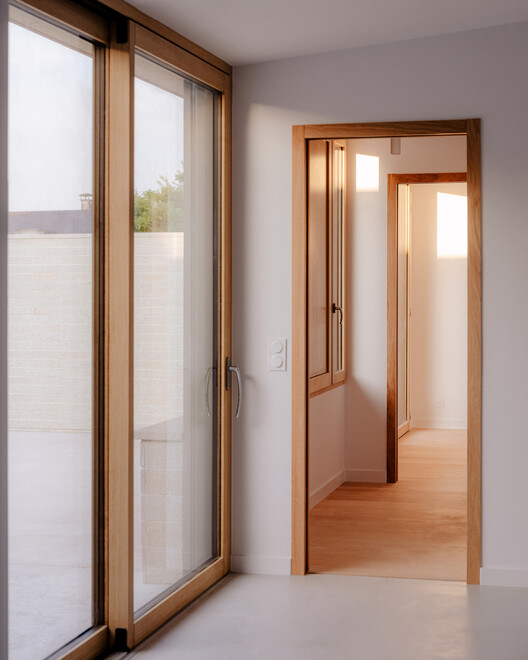 Houses on Rue de Clermont / A.TM - Interior Photography, Wood, Door, Glass