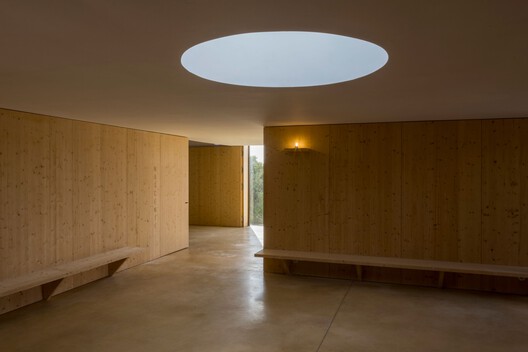 Barrancos Mortuary / Mesa Atelier - Interior Photography, Wood, Concrete