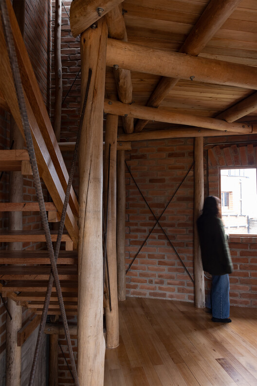 Casa en La Vicentina / Al Borde - Fotografía interior, Madera, Fijación Vigas