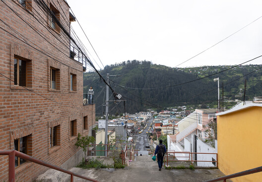 Casa en La Vicentina / Al Borde - Fotografía exterior