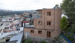 Casa en La Vicentina / Al Borde