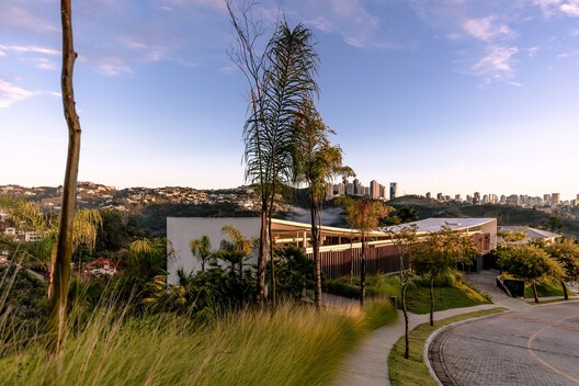 Linho House / TETRO Arquitetura - Image 9 of 43