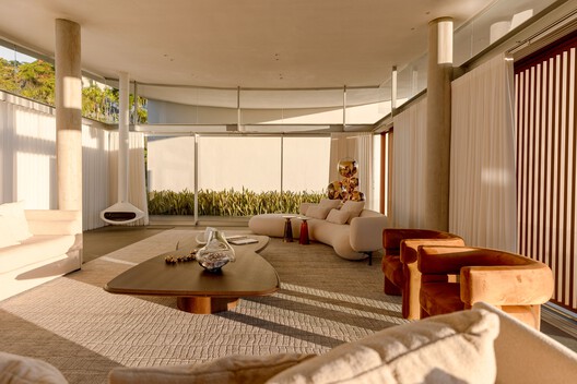 Linho House / TETRO Arquitetura - Interior Photography, Living Room, Wood, Chair