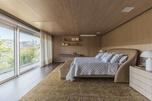 Linho House / TETRO Arquitetura - Interior Photography, Bedroom, Bed, Wood