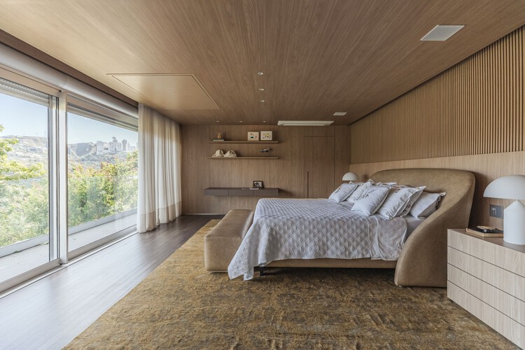 Casa de lino/Tetro Arquiteura Fotografía interior, dormitorio, cama, madera