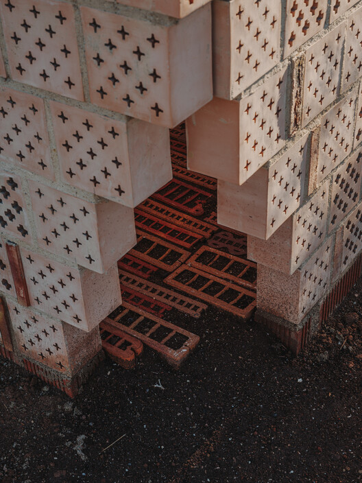 Ceramic Pavilions in the Northern Fields of Valencia / Bona fide taller - Image 15 of 29