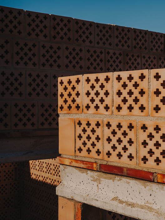 Ceramic Pavilions in the Northern Fields of Valencia / Bona fide taller - Image 13 of 29