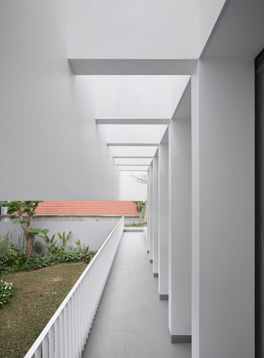 DOM House / DAO studio - Image 2 of 37