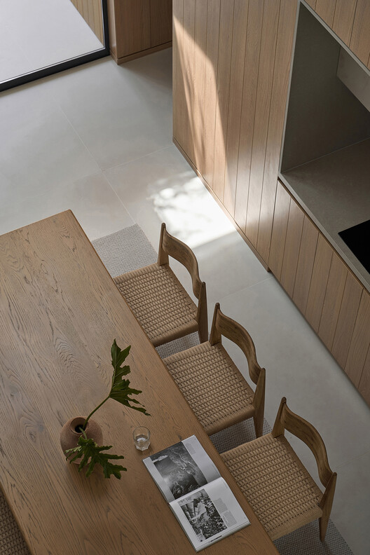 DOM House / DAO studio - Interior Photography, Wood, Table, Chair