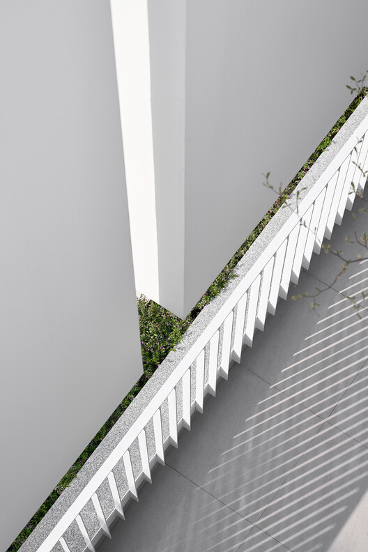 DOM House / DAO studio - Image 22 of 37