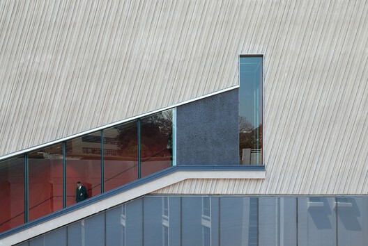 香港中文大学文物馆新翼 / 严迅奇建筑师事务所 - 室内图, 玻璃