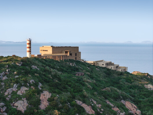 Lost Villa · Huanglong Island Lighthouse Hotel  / WJ STUDIO - Image 15 of 37