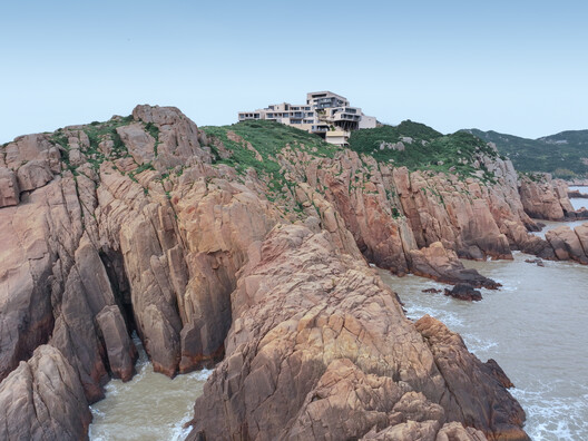 Lost Villa · Huanglong Island Lighthouse Hotel  / WJ STUDIO - Image 9 of 37