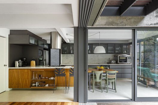 Arches House / ARKITITO Arquitetura - Interior Photography, Kitchen, Wood, Door, Chair, Countertop, Glass