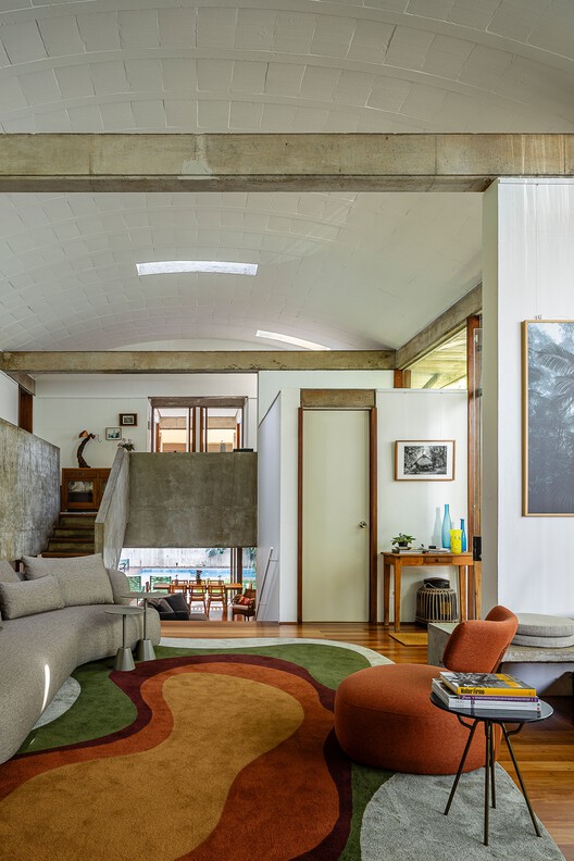 Arches House / ARKITITO Arquitetura - Interior Photography, Living Room, Wood, Chair