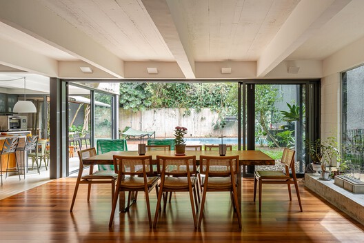 Arches House / ARKITITO Arquitetura - Interior Photography, Dining room, Wood, Table, Chair, Lighting, Glass