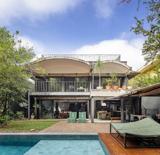 Arches House / ARKITITO Arquitetura