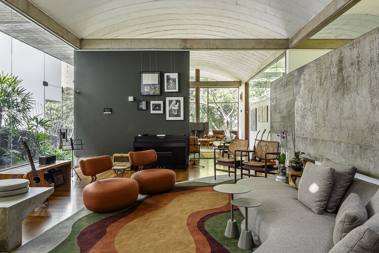 Casa dos Arcos / ARKITITO Arquitetura - Fotografia de Interiores, Sala de Estar, Mesa, Cadeira