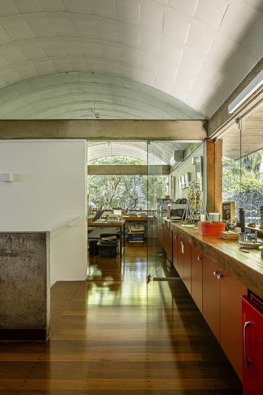 Arches House / ARKITITO Arquitetura - Interior Photography, Kitchen, Wood, Countertop, Glass, Beam