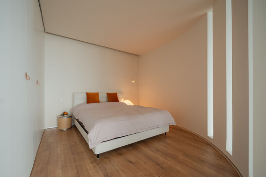 Sky Migratory Bird Observatory Residence / HAS design and research - Interior Photography, Bedroom, Wood, Bed, Lighting