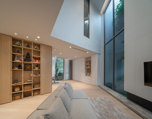 M House / IDIN Architects - Interior Photography, Shelving, Glass, Chair