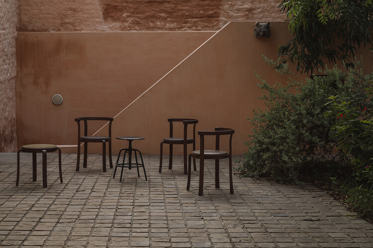 Espacio de trabajo de maná/iksoi - fotos interiores, sillas