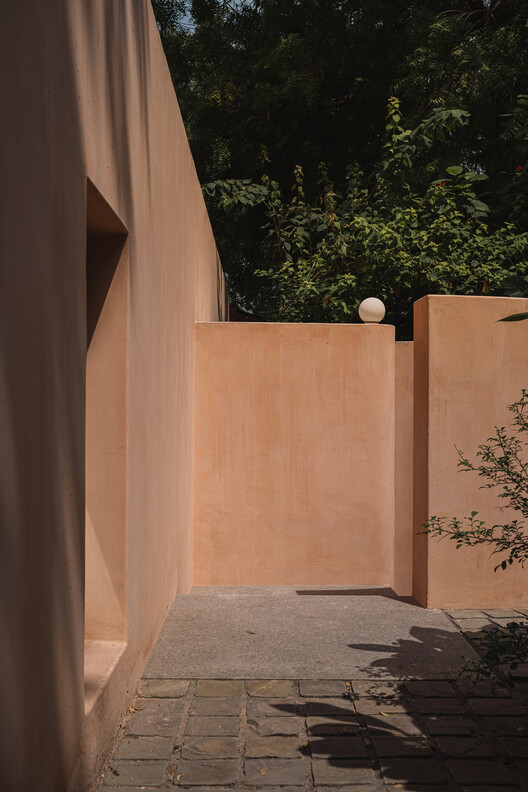 Mana Workplace / IKSOI - Image 5 of 23
