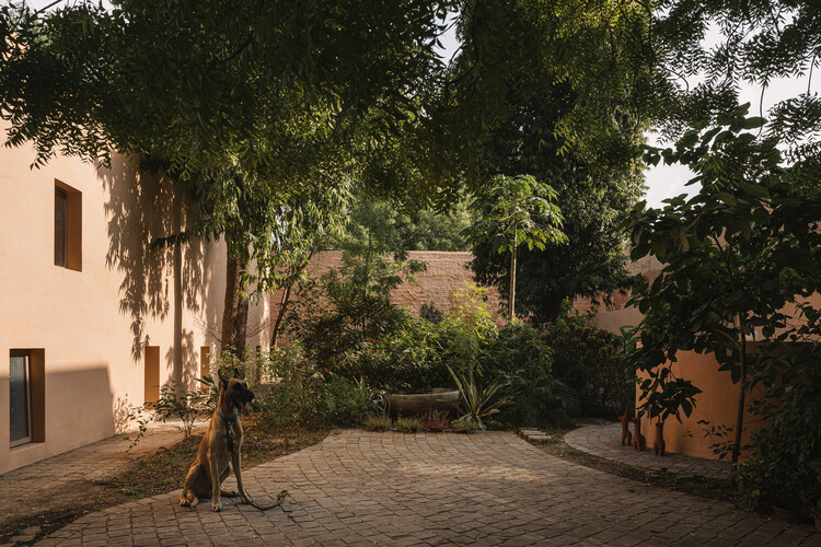 Espacio de trabajo de maná/iksoi - fotos externas