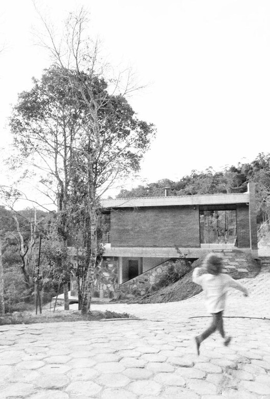 House in Vila do Açude  / Entremeios Arquitetura - Image 33 of 33