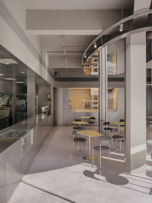 BizyBoy / Studio Profile - Interior Photography, Kitchen, Lighting, Glass, Chair