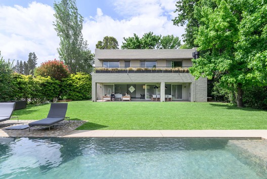 Casa S / Rubén Valdemarín + Siuk Studio Casa S / Rubén Valdemarín + Siuk Studio - Fotografía exterior, Jardín, Patio interior