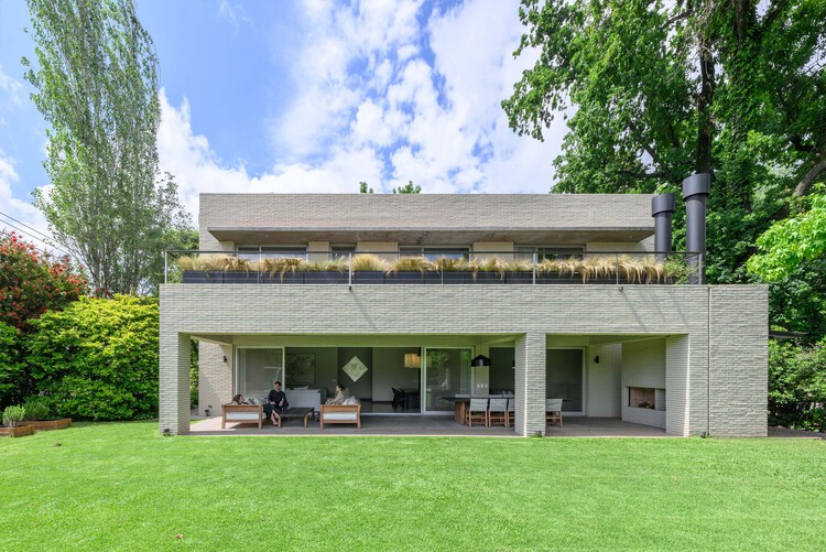 Casa S / Rubén Valdemarín + Siuk Studio - Fotografía exterior, Renovación, Jardín