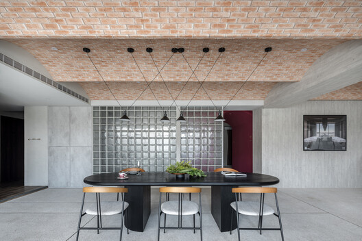 H.S. Inn / IN-Xian Design