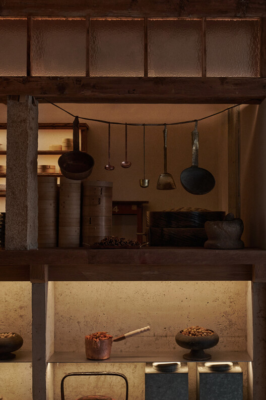 红椛杭州中心店 / 退化建筑 红椛杭州中心店 / 退化建筑 - 室内图, 厨房, 隔断