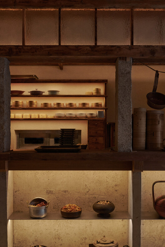 红椛杭州中心店 / 退化建筑 红椛杭州中心店 / 退化建筑 - 室内图, 厨房, 木头