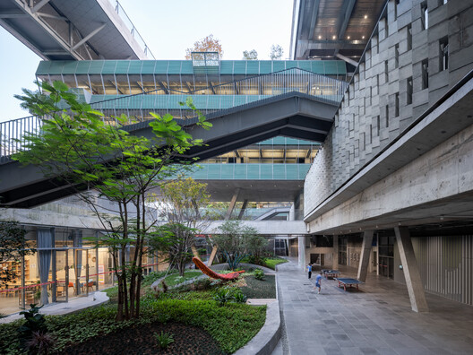 Shenzhen Art High School / O-office Architects - Image 4 of 57